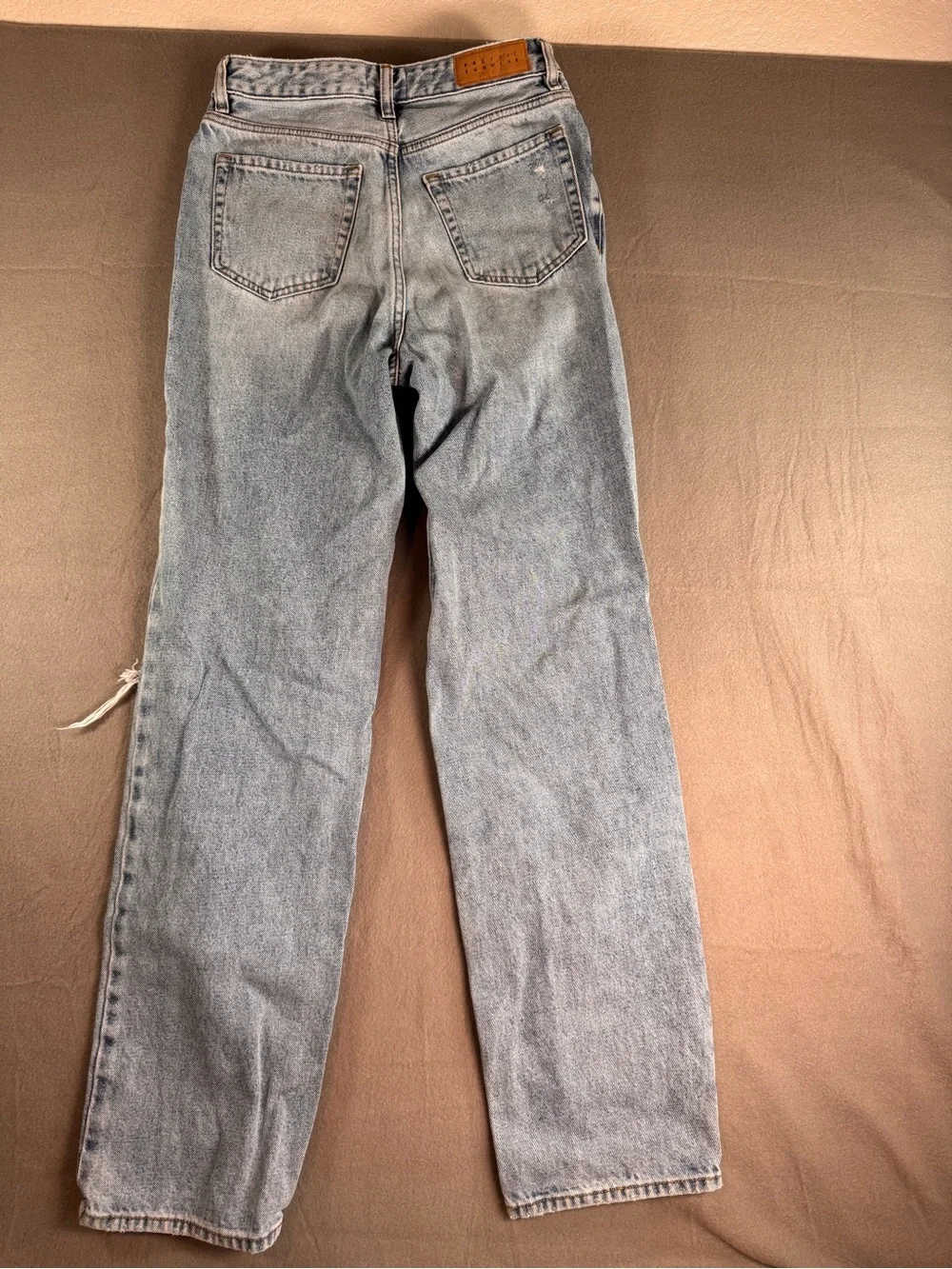 PacSun Light Wash‎ Distressed Straight Leg Jeans